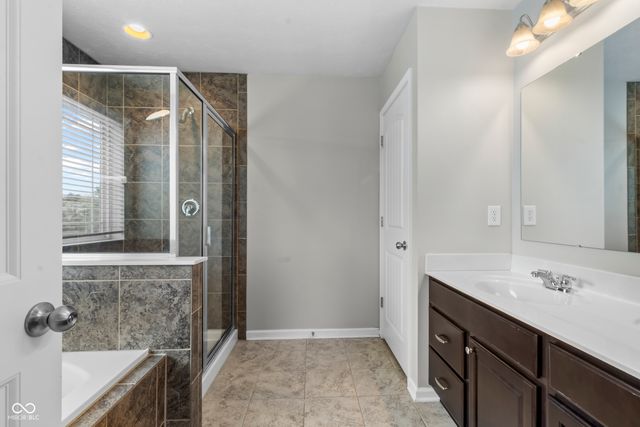 13824 Fieldcrest Drive, Mccordsville, IN 46055