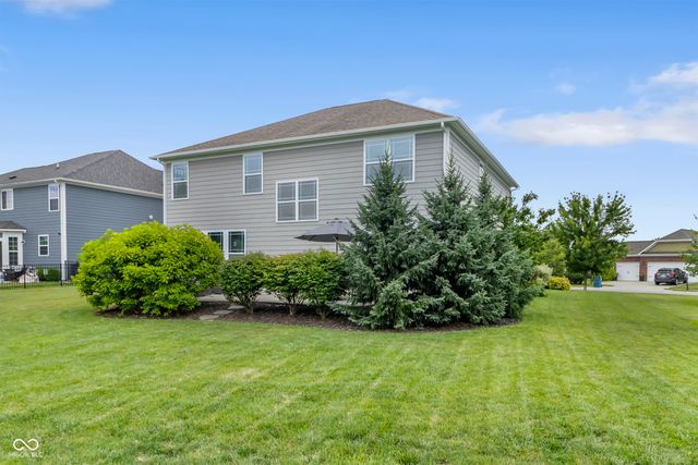 13824 Fieldcrest Drive, Mccordsville, IN 46055