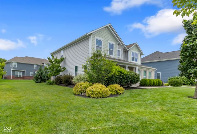 13824 Fieldcrest Drive, Mccordsville, IN 46055