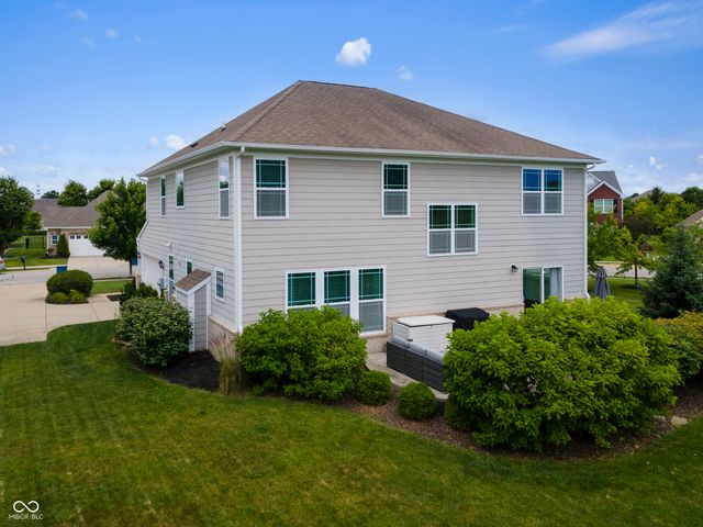 13824 Fieldcrest Drive, Mccordsville, IN 46055