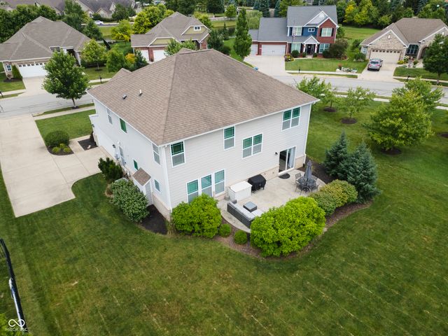 13824 Fieldcrest Drive, Mccordsville, IN 46055