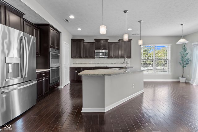 13824 Fieldcrest Drive, Mccordsville, IN 46055
