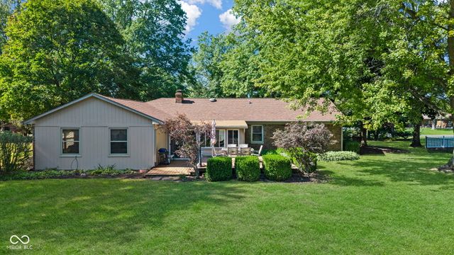 1393 S Buttercup Drive, New Palestine, IN 46163