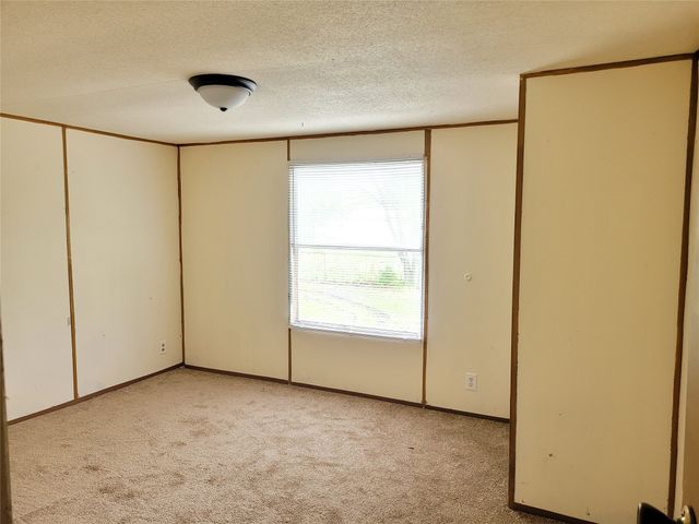 925 Redoak Drive, West Tawakoni, TX 75474
