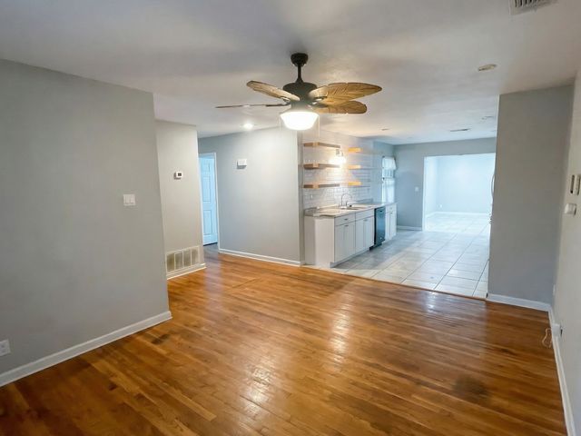 3934 Portsmouth Dr, San Antonio, TX 78223