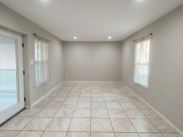 3934 Portsmouth Dr, San Antonio, TX 78223