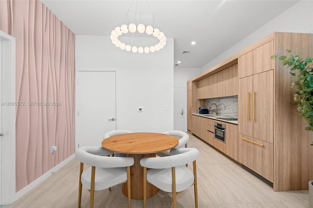 77 SE 5 507, Miami, FL 33131