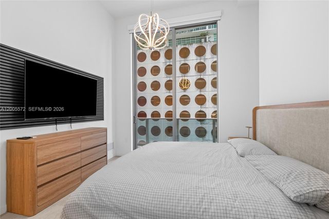 77 SE 5 507, Miami, FL 33131