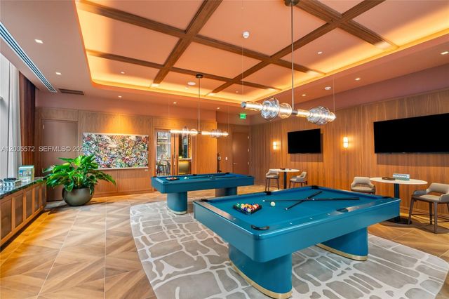 77 SE 5 507, Miami, FL 33131