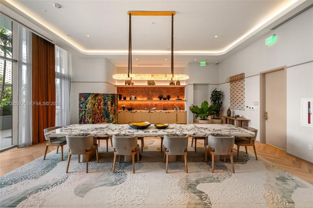 77 SE 5 507, Miami, FL 33131