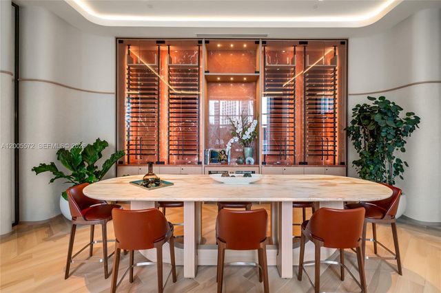 77 SE 5 507, Miami, FL 33131