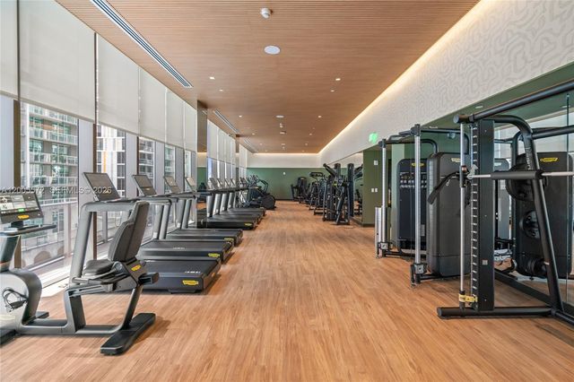 77 SE 5 507, Miami, FL 33131