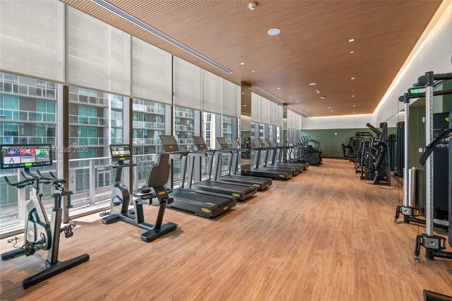 77 SE 5 507, Miami, FL 33131