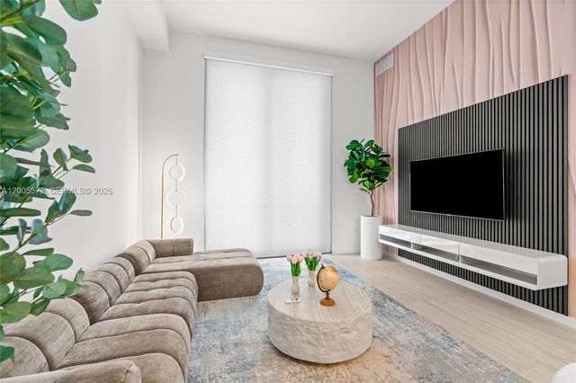 77 SE 5 507, Miami, FL 33131