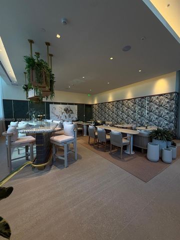 77 SE 5 507, Miami, FL 33131