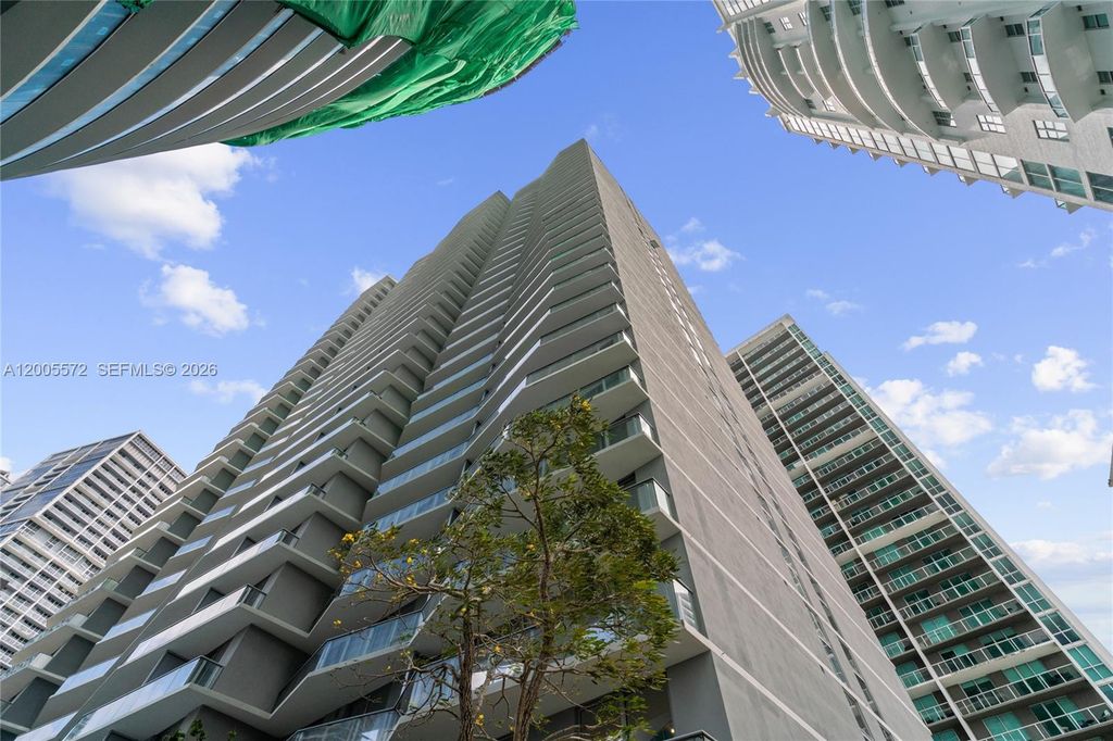 77 SE 5 507, Miami, FL 33131