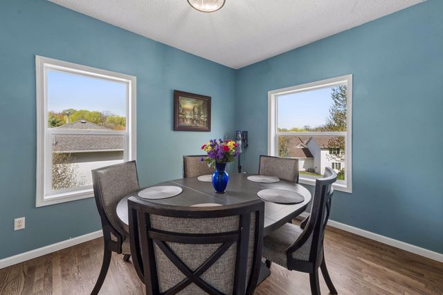 254 Jaspers Circle S, Chaska, MN 55318