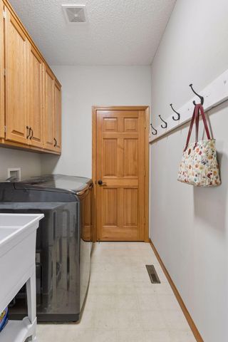 254 Jaspers Circle S, Chaska, MN 55318