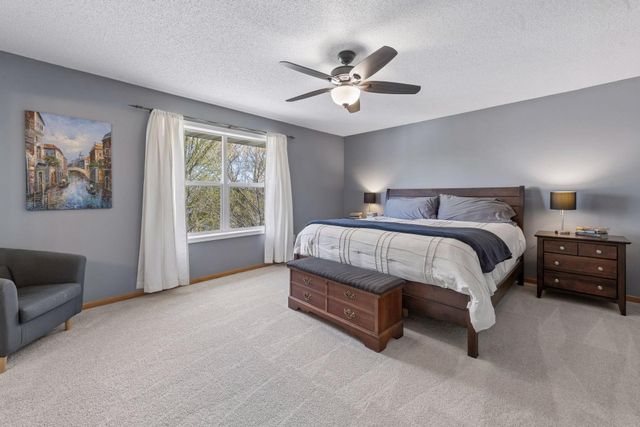 254 Jaspers Circle S, Chaska, MN 55318