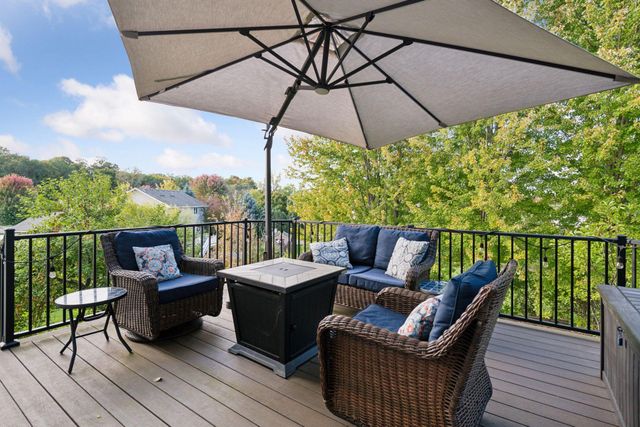 254 Jaspers Circle S, Chaska, MN 55318
