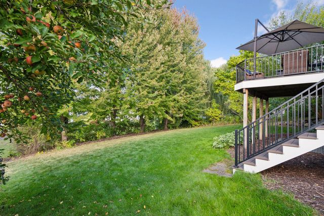 254 Jaspers Circle S, Chaska, MN 55318