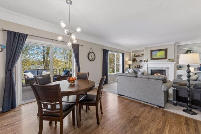 254 Jaspers Circle S, Chaska, MN 55318