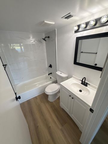 5200 NW 31st Avenue 64, Fort Lauderdale, FL 33309