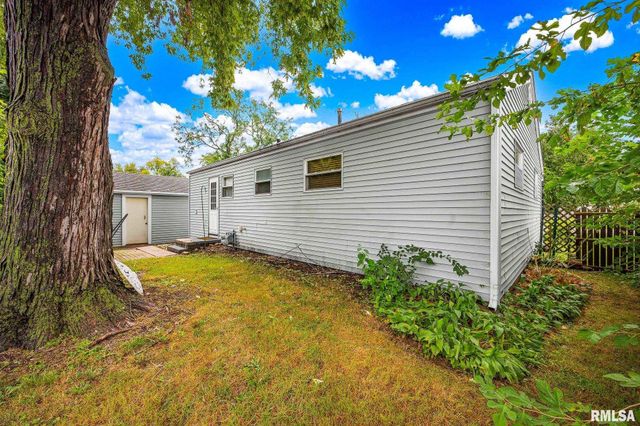5704 N Terrace One Court, Peoria Heights, IL 61616