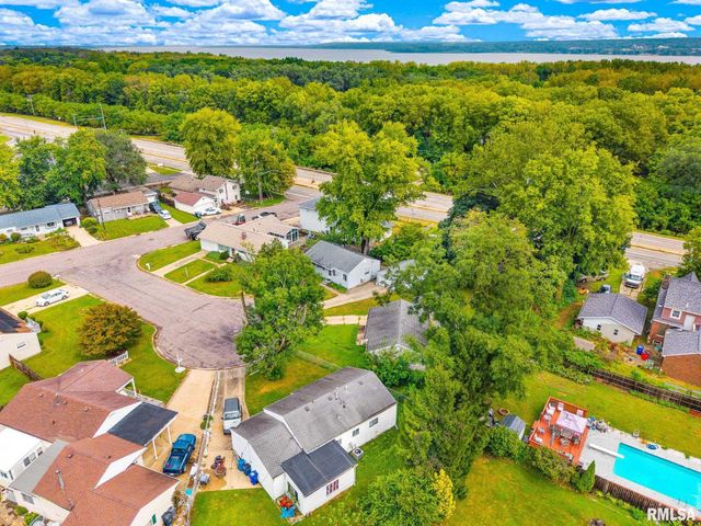 5704 N Terrace One Court, Peoria Heights, IL 61616