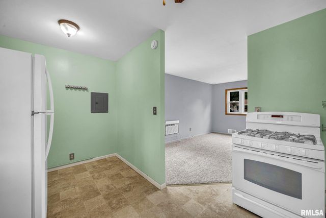 5704 N Terrace One Court, Peoria Heights, IL 61616