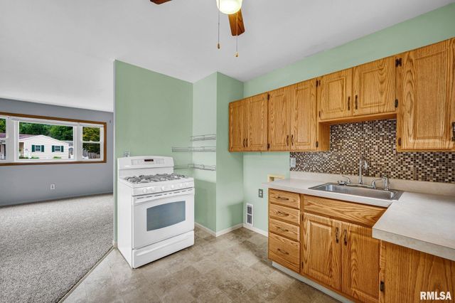 5704 N Terrace One Court, Peoria Heights, IL 61616