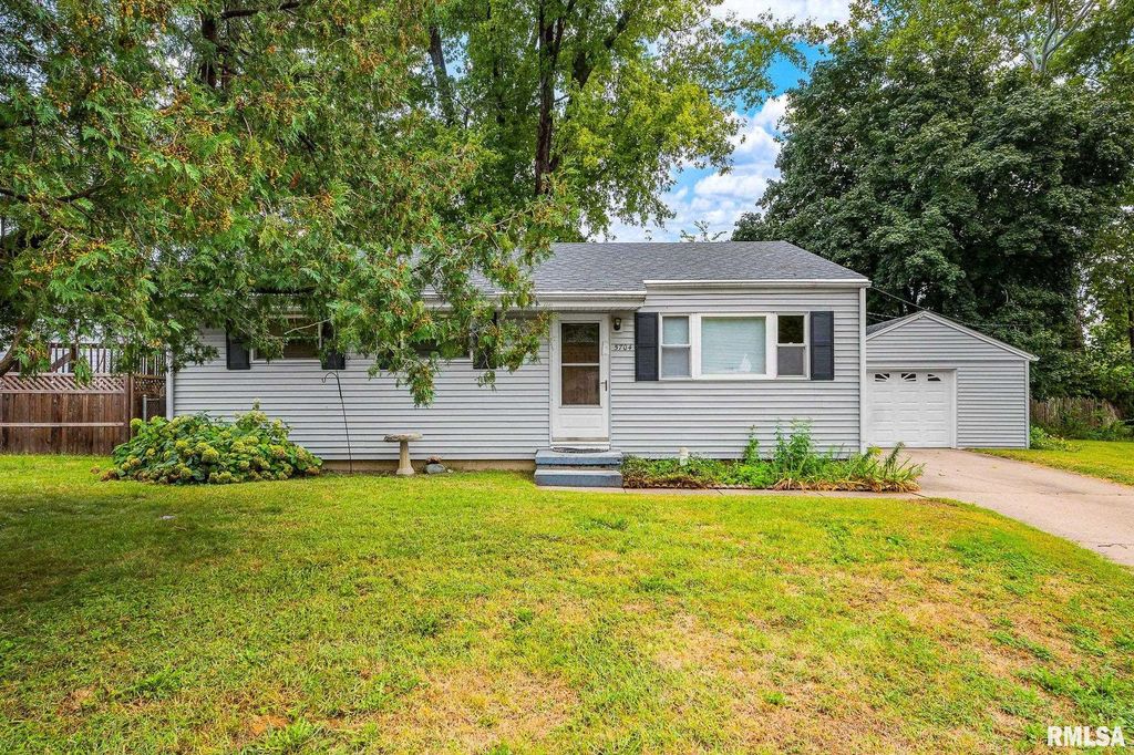 5704 N Terrace One Court, Peoria Heights, IL 61616