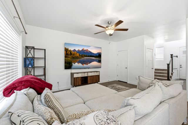 4854 E LAKE CORNER DR, Eagle Mountain, UT 84005