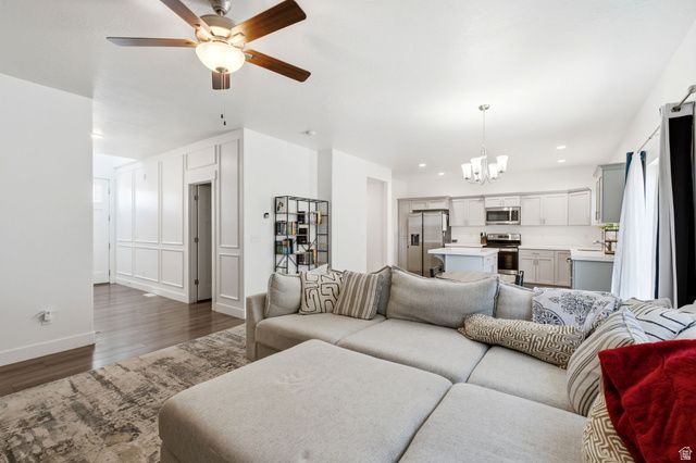 4854 E LAKE CORNER DR, Eagle Mountain, UT 84005