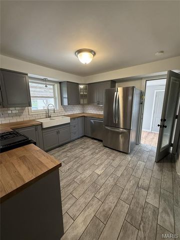 1512 Columbia Road, Dupo, IL 62239