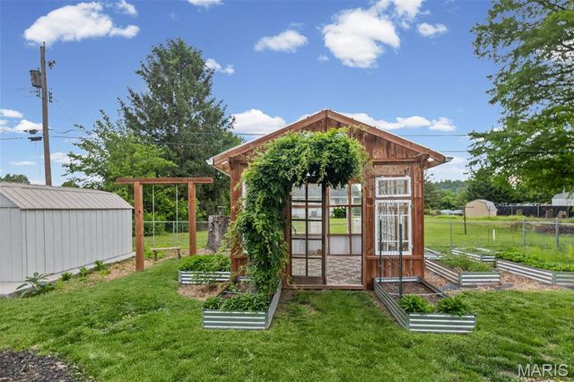 1512 Columbia Road, Dupo, IL 62239