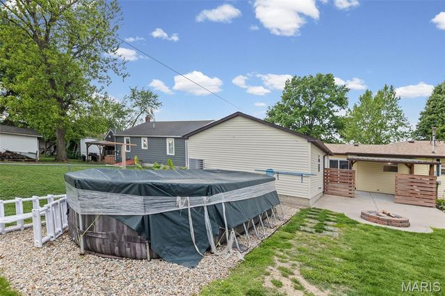 1512 Columbia Road, Dupo, IL 62239