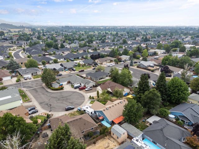 79 Osprey Drive, Eagle Point, OR 97524