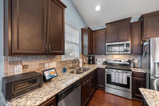 2453 Glenkirk Drive, Burlington, NC 27215