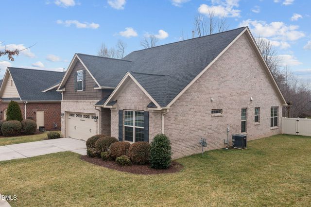 2453 Glenkirk Drive, Burlington, NC 27215