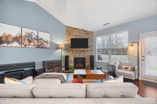 2453 Glenkirk Drive, Burlington, NC 27215