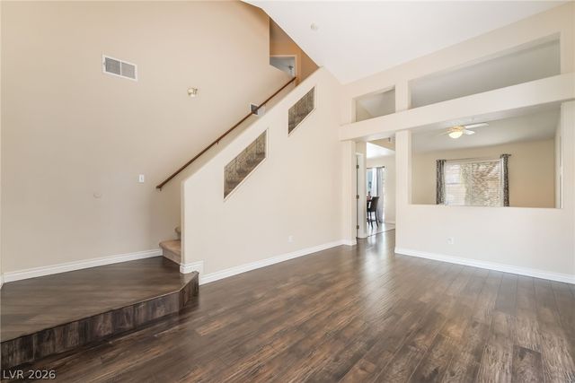 9594 Collinsleap Court, Las Vegas, NV 89123