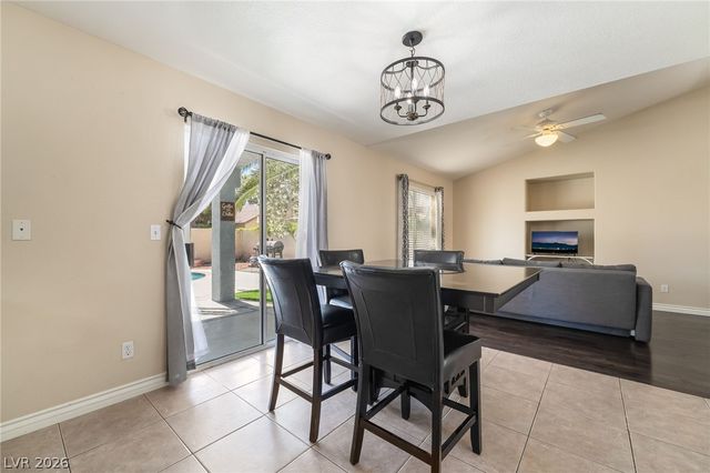 9594 Collinsleap Court, Las Vegas, NV 89123