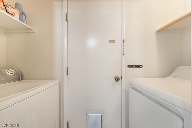 9594 Collinsleap Court, Las Vegas, NV 89123
