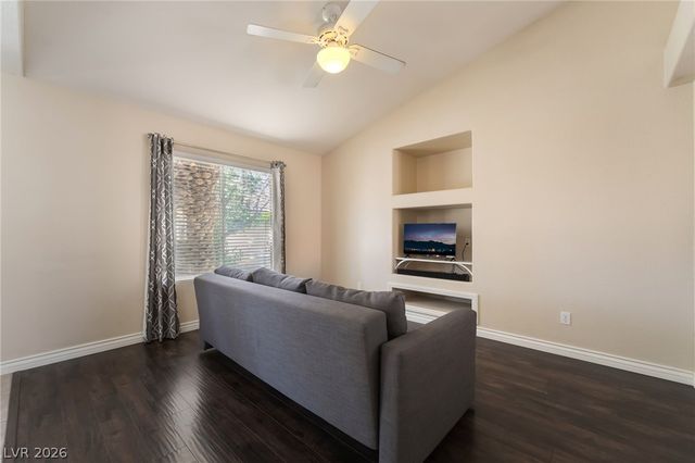 9594 Collinsleap Court, Las Vegas, NV 89123