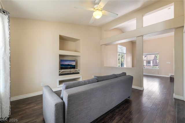 9594 Collinsleap Court, Las Vegas, NV 89123
