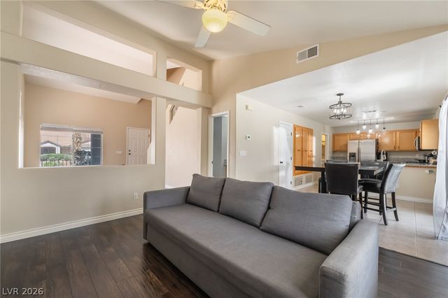 9594 Collinsleap Court, Las Vegas, NV 89123