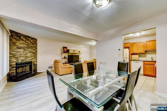 6 Hansen 6, Wayne, NJ 07470