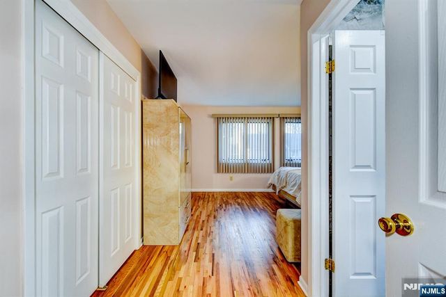 6 Hansen 6, Wayne, NJ 07470