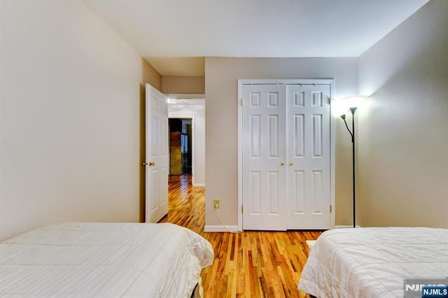 6 Hansen 6, Wayne, NJ 07470